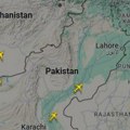 (Mapa) avioni zaobilaze pakistan! Prazno nebo iznad zemlje: Kompanije otkazuju letove zbog krvavog sukoba, Indija zatvorila…