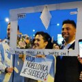 VIDEO Mladenci na protestu u Požarevcu - kao 1. februara u Novom Sadu