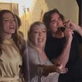 "Vino ne zna da smo nekad bili srećni par" Željko Mitrović peva na rođendanu bivše žene Hani, a ova pevačica se latila…