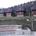 Uređena pešačka staza ka Vrdničkoj kuli