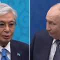 Putin upitan o kraju rata u Ukrajini: Nije prikrio izraz lica, neprijatnost bila očigledna (video)