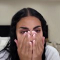 "Ovo mi je najgori dan", influenserka plakala i jecala pred kamerom: Uradila tretman botoksom, pa nadrljala