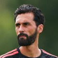 Potpuni haos u Malagi: Arbeloa isključen, Fulam odbio penale, pa domaćin šutirao na prazan gol!