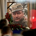 Narod koji ima takve vojskovođe ne može propasti: Mladićevi saborci se oprostili od generala
