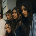 Novi hit na Netfliksu Gledaoci obožavaju ovaj "feel-good" film: Ples, suze i smeh na jednom mestu (video)