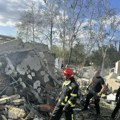 Nov napad na harkov: Ruska raketa pogodila poštu, najmanje šest žrtava