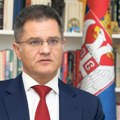 Srbija ne treba da postane članica NATO-a