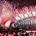 FOTO: U Sidneju više od milion ljudi posmatralo novogodišnji vatromet