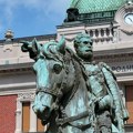 Znate li šta pokazuje knez mihailo na spomeniku na Trgu: Moćan detalj na čuvenom simbolu Beograda