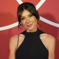 Prelep par! Dragana Mićalović ovog poznatog dasu drži za ruku