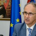 Premijer Đuro Macut: Vlada Srbije donela odluku o upisnim kvotama, osim za tri fakulteta