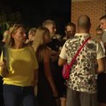 Građani Sremske Mitrovice slave pobedu nezavisnih kandidata na izborima za mesne zajednice