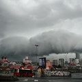 U Srbiji oblačno, mestimično slaba kiša, uveče razvedravanje