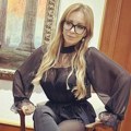"Pesme nisam dobila na poklon, a oni mi samo uzmu" Nataša (52) isprozivala kolege jer prepevavaju njene hitove, pa pomenula…