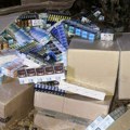 Uhapšen muškarac kod koga je pronađeno milion tableta i 5.000 boksova cigareta