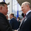 Putin poslao vredan poklon Kim Džong unu "Za ličnu upotrebu"