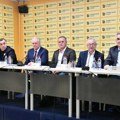 Mi- glas iz naroda: Vučić pozvao na konsultacije one koji su istupili iz pokreta