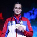 "Očekujte i olimpijsku medalju!" Sara Ćirković presrećna što je na debiju postala šampiona Evrope u boksu