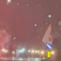 Delije "zapalile" grad zbog braće: Pogledajte kako se pobeda Olimpijakosa slavila na ulicama Beograda