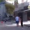 Horor u Turskoj! Iz zgrade koja se srušila izvučeno sedam povređenih osoba, dvoje ljudi i dalje pod ruševinama! (video)
