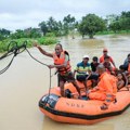 U poplavama u Bangladešu i Indiji poginulo najmanje 15 ljudi