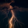 Poplave i udari groma: Evo kako se zaštiti od nevremena VIDEO