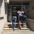 МУП: Ухапшена два припадника криминалне групе "Кавачи" из Црне Горе због тешког убиства (ВИДЕО)