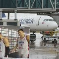 Svi za jednog, ali nije bilo mesta za svi: Zašto je Er Srbija išla po 111 navijača, ali ne i košarkaše
