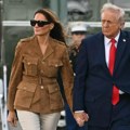 Trampovi u Vindzoru spavali u odvojenim sobama: Donald i Melanija imaju poseban tretman, poneli svoju posteljinu iz Amerike