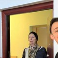 Hit! Pevači pokucali na vrata Lepe Lukić i uradili neverovatnu stvar: Ona ostala u šoku i samo se prekrstila