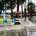 Velike poplave u Španiji! Jaka oluja paralisala zemlju Aerodromi zatvoreni, u školama otkazana nastava: Ima mrtvih (foto/video)…