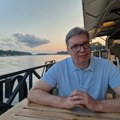 Vučić: Beograd napredovao na listi "Ekonomista", posetite restorane na reci (foto)