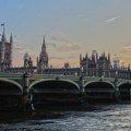 Zelenski ruši vladu u Londonu: Skandal sa ''nezahvalnom Ukrajinom'' uklonio ministra sa funkcije
