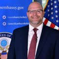 Američki ambasador: Odluka CBK o evru uticala na kvalitet odnosa SAD i Kosova