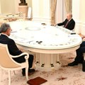Putin saЅ Dodikom: Stav Rusije o Dejtonskom sporazumu nepromenjen