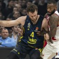 UŽIVO Pljušte trojke u Areni, Zvezda i Fener opet u egalu!