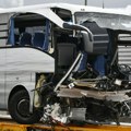 Mađarski putnički autobus udario u priključno vozilo kamiona kod Subotice - osmoro putnika povređeno
