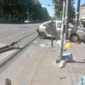 Oglasio se MUP o jezivoj nesreći u centru Beograda u kojoj su povređeni otac i 2 ćerke