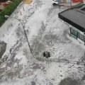 Evropsku zemlju progutalo nevreme Strahovita oluja nosila sve pred sobom, poginuo dečak, pao i sneg (video)