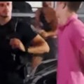 Priveden dečko tiktokerke koja je nasrnula na policajca Pevao pesmu o Kosovu, pa završio u lisicama!
