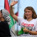 Gretu Tunberg u izraelskom pritvoru izujedale stjenice pa sa osipom deportovana u Tursku
