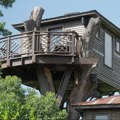 Ово је кућица на дрвету од 400.000 долара: Ко је власник и шта је ту радио са Снуп Догом