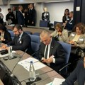 Ministar pravde Nenad Vujić izbegao pitanja novinara Danasa u Savetu Evrope (VIDEO)