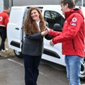 Snažna podrška grada Crvenom krstu: Darovano vozilo za Narodnu kuhinju