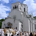 Liturgijom u Hramu Svetog Save počelo redovno zasedanje Sabora SPC