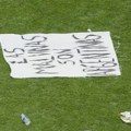 Britanska vlada traži od Fifa istragu protiv Argentine zbog transparenta o Foklandskim ostrvima