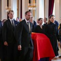 "Kako je moguće da neko misli da je ovo dobra ideja?!" Norvežani besni zbog scene pored kovčega kralja Haralda