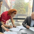 Uručeni ugovori za realizaciju projekta „Rakovica misli na zgrade” za 2023. godinu