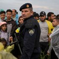 Odnos Hrvatske i EU prema izbeglicama: Gurnite ih na istok