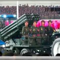 Neverovatan snimak iz severne Koreje! Kim Džong Un sprema traktore za gerilski rat! (video)